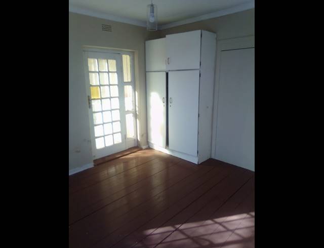 1 bed property to rent in KENSINGTON